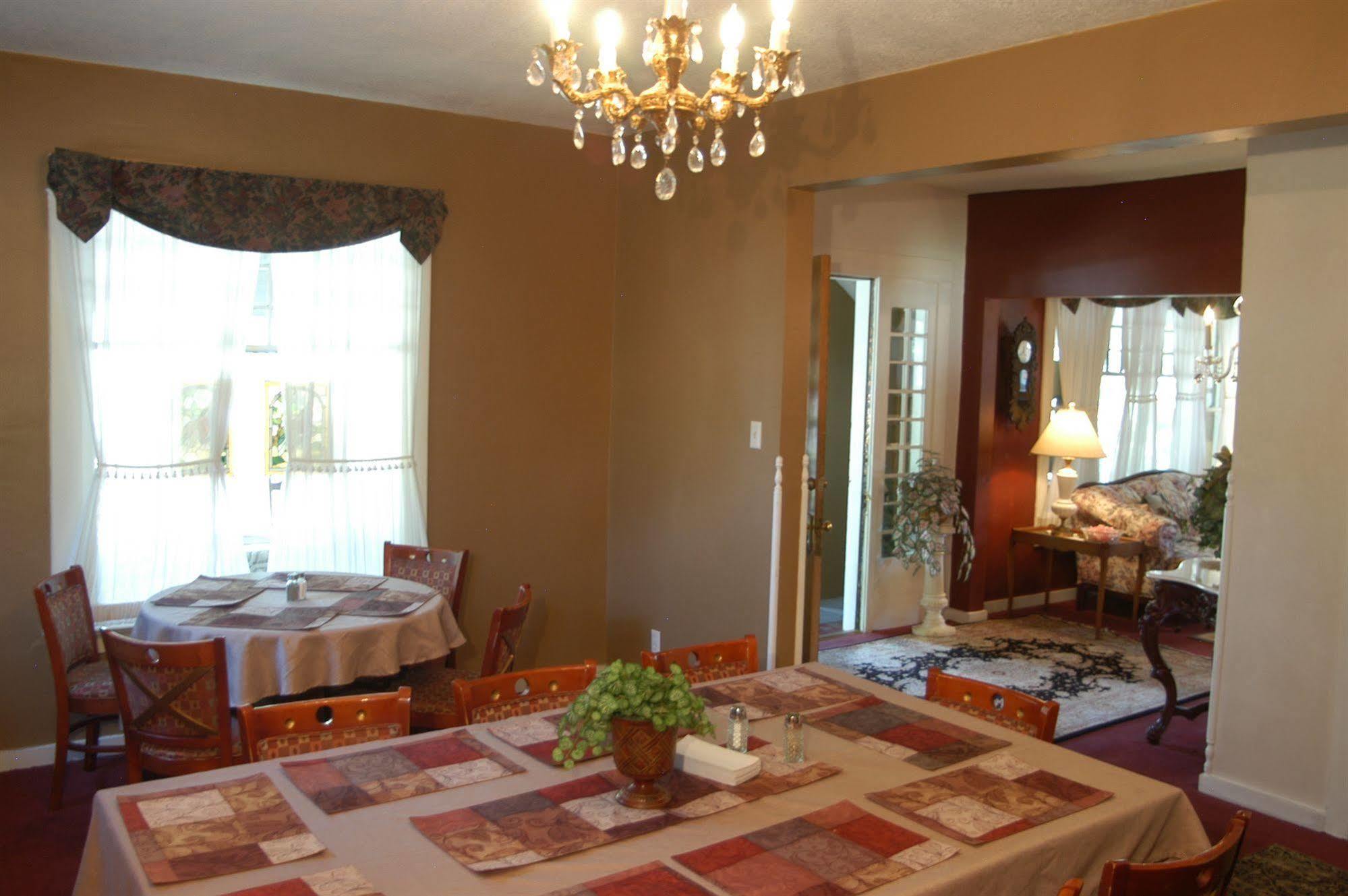 Bard'S Inn Cedar City Ngoại thất bức ảnh